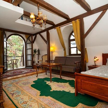 Villa Butterfly Budapest Bagian luar foto