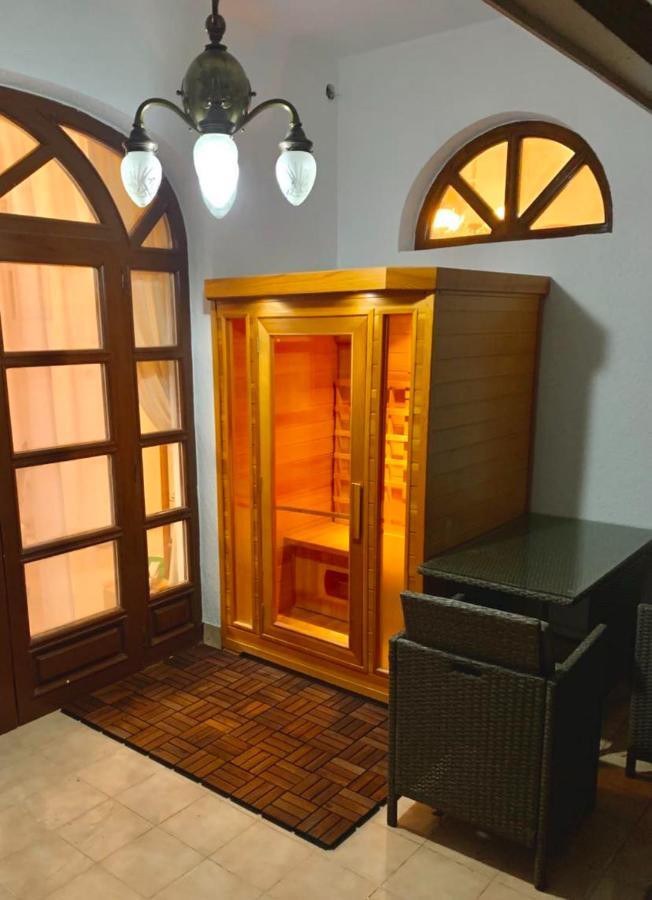 Villa Butterfly Budapest Bagian luar foto